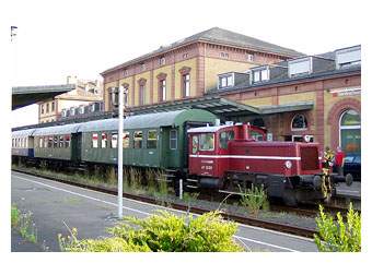 Museumszug der OstertalBahn in Zweibrücken Hbf. © R. Kunz, 2005